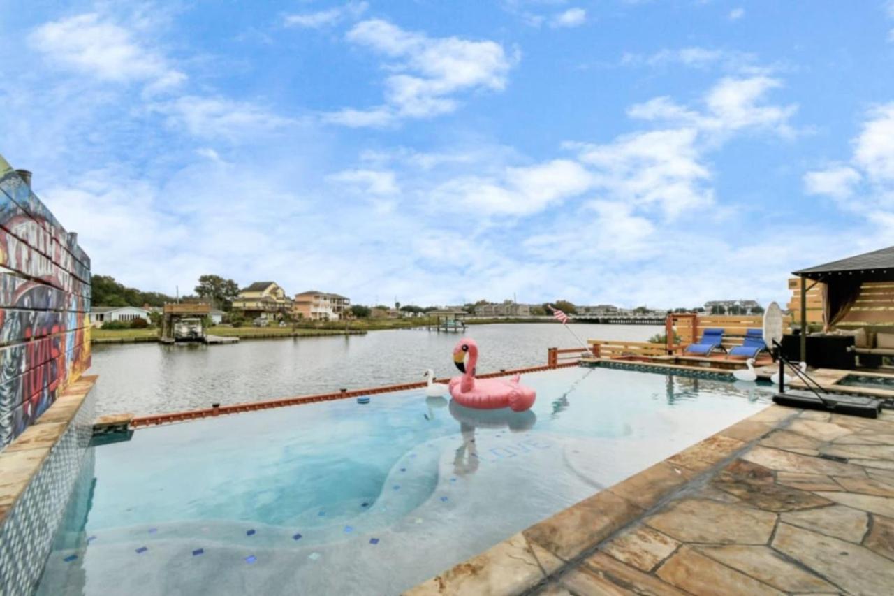 Holiday Waterfront Nasa Kingbd Pool And Jacuzzi Gmrm Villa Seabrook Exterior photo